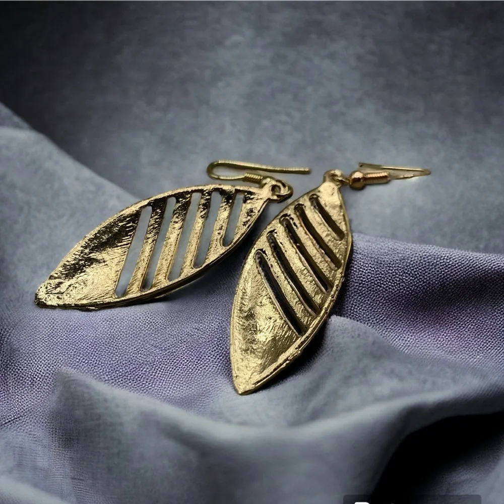 Gold Tone Lime‎ Green Rhinestone Enamel Leaf Shape Earrings 2 1/2” Long